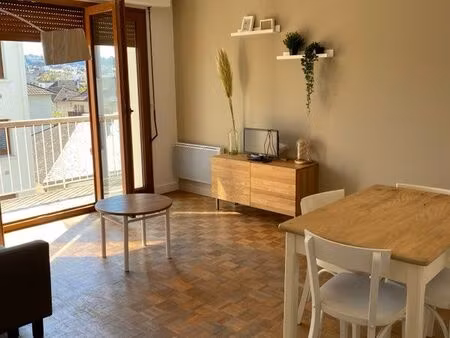 t2 meublé balcon + garage + digicode