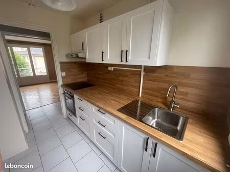 appartement f3 centre evreux avec garage