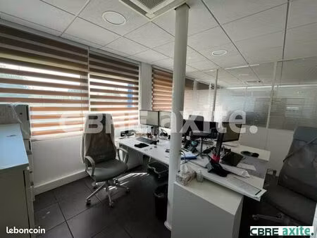 local d'activite 2670 m² janneyrias