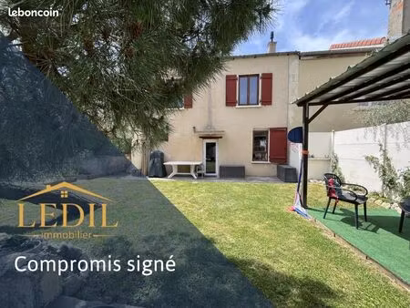 maison de ville 5 pièces 146 m²