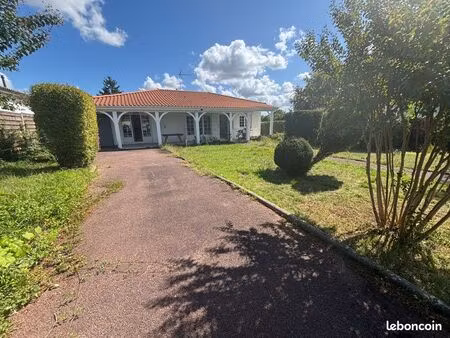sainte-eulalie- maison 5 pièces - jardin - garage