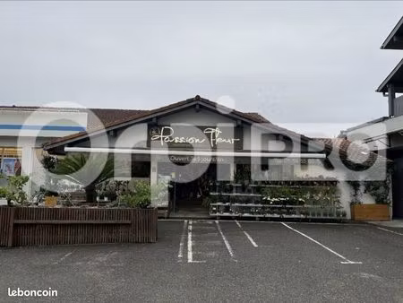 local commercial 190 m²