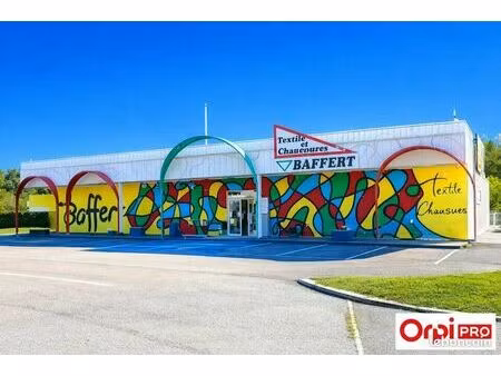 local commercial 1 450 m²