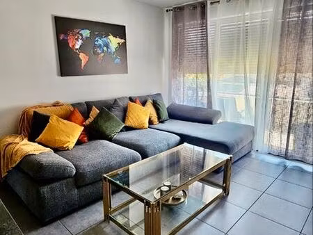 t3 avec balcon terrasse et place de parking renage 38140