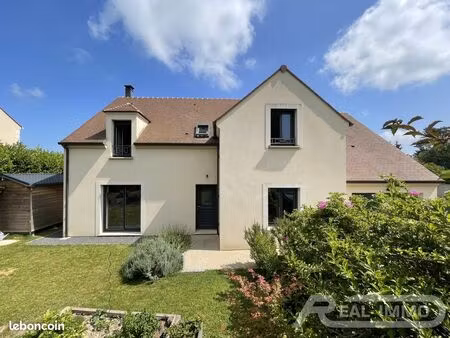 maison 6 pièces 180 m²