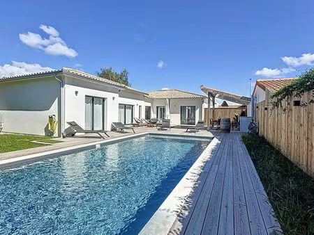 maison récente 6 pièces 180m2 - piscine - jardin