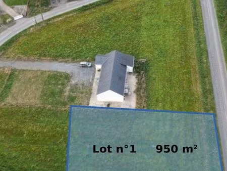 à vendre terrain à bâtir de 950 m² issé