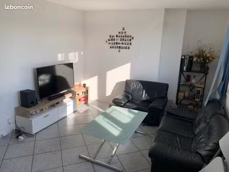 a louer chambre dans appartement de 70 m2 499 cc