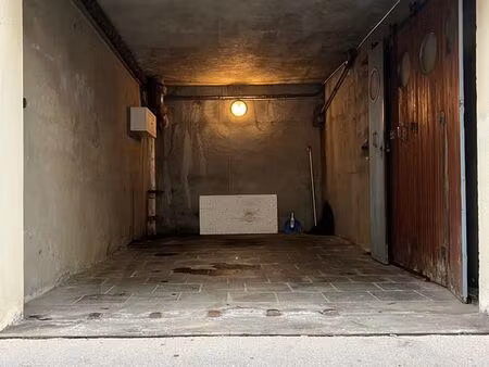 garage/boxe a vendre 28 rue denon