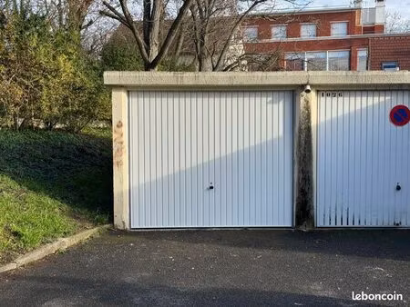 box extérieur à louer