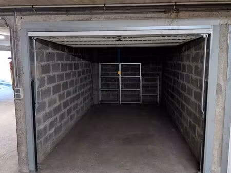 location d'un parking boxé