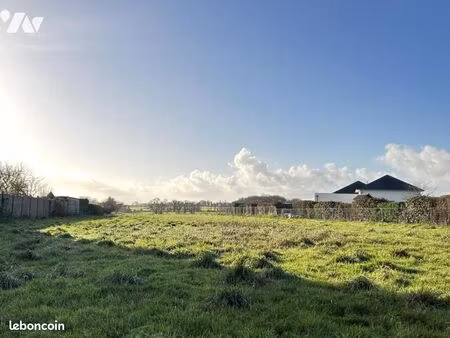 terrain 2830 m² guer