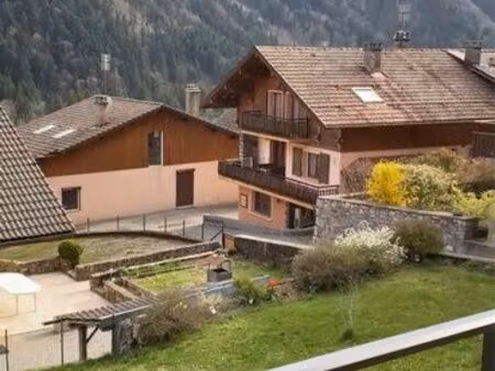 appartement t3 de 67m2 avec balcon - salle de douche et toilettes séparés