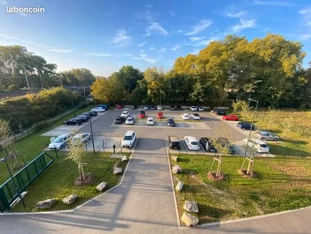 disponibilité immédiate – parkings sécurisés - résidence