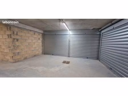 parking/box 13 m² paris