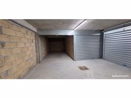 parking/box 27 m² paris