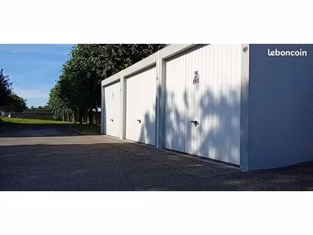 particulier loue *garage fermé/bien sécurisé* (copro bien fermée par portail électrique) a