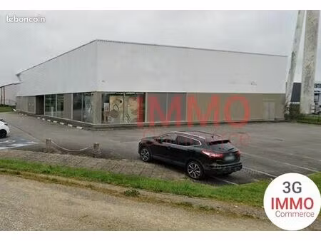 local commercial 696 m²