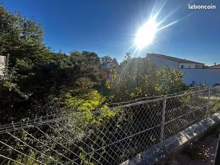 terrain 770 m² begles