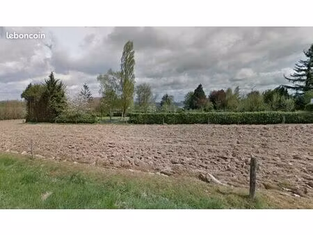 terrain 335 m² guipel