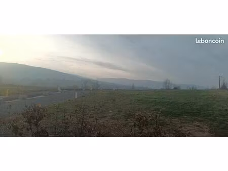 terrain 605 m² la roche vineuse