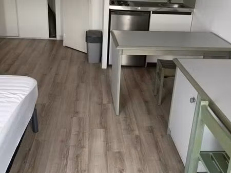 jaunay clan- futuroscope meublé dans résidence sécurisé