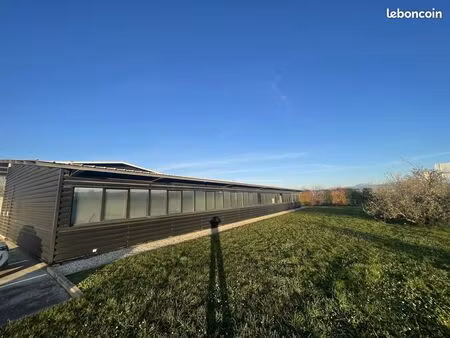 bureaux 783 m² saint-étienne-de-saint-geoirs