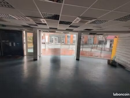 boutique 115m2 à louer vitry-sur-seine