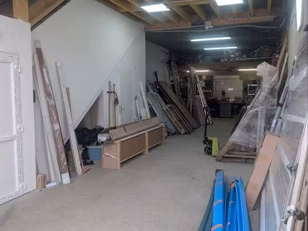 entrepôt 120m2