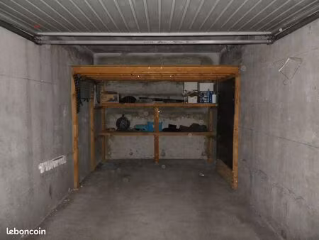 garage à louer