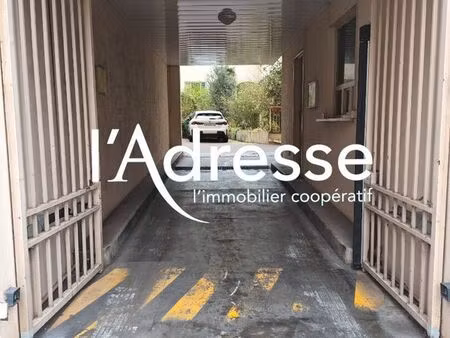 parking/box 11 m² paris