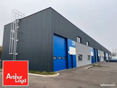 local d'activité 189 m²