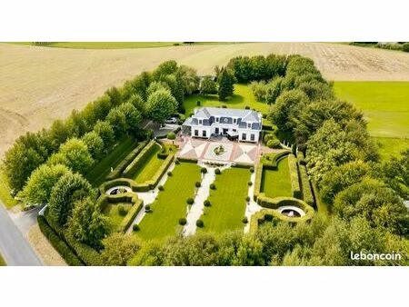 propriété d'exception | 9 pièces | 320 m² | parc de 8800 m