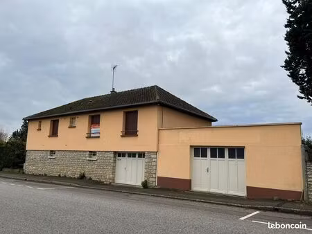 pavillon 6 pièces 83 m²