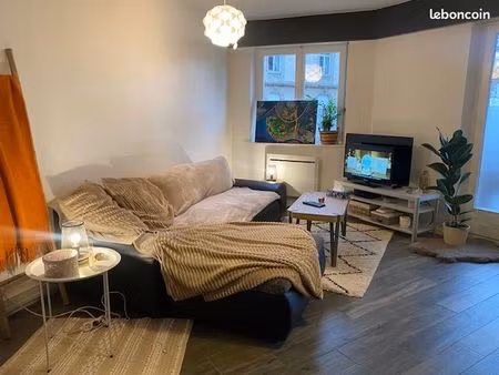 t2 avec balcon et cave - selestat