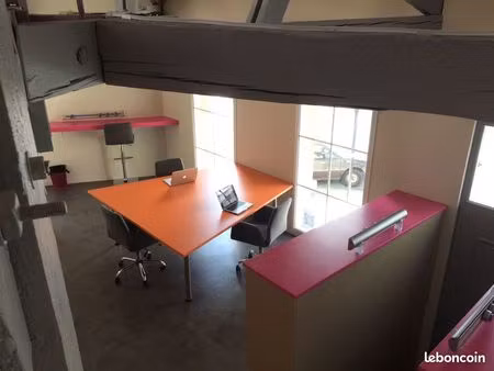 bureau privatif pour 3 personnes dans esapce de coworking