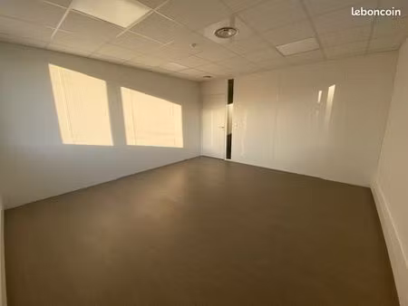 bureau 21m² villenave d ornon