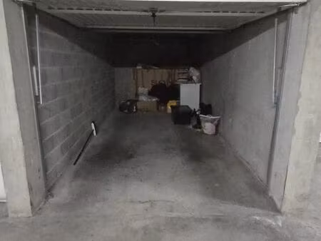 vend garage sécurisé à vetraz-monthoux