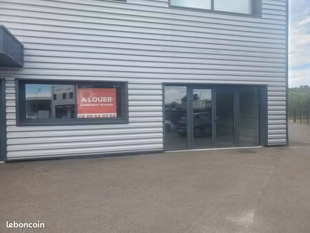 local commercial – 140 m² – zone d’activité caasi