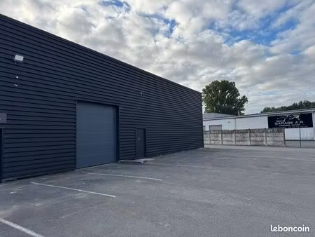 local d’activité/stockage 300 m² - axe bordeaux/libourne
