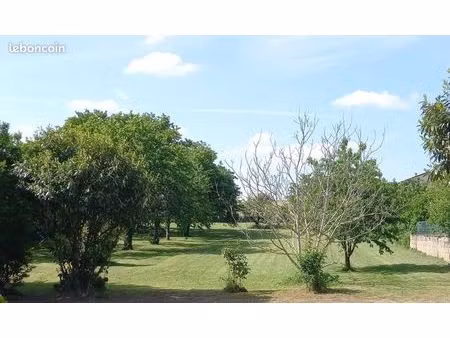 maison de village 80 m² avec 780m² + terrain à bâtir 1172m² viabilisé