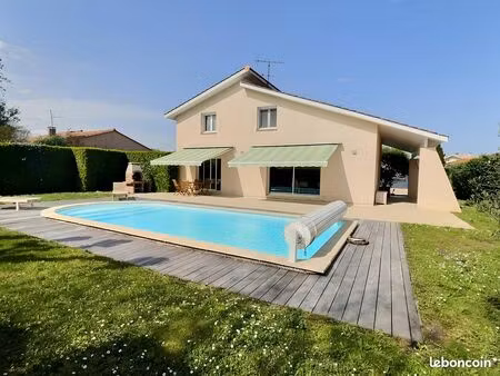 maison 6 pièces 149 m² + sous-sol 90 m²