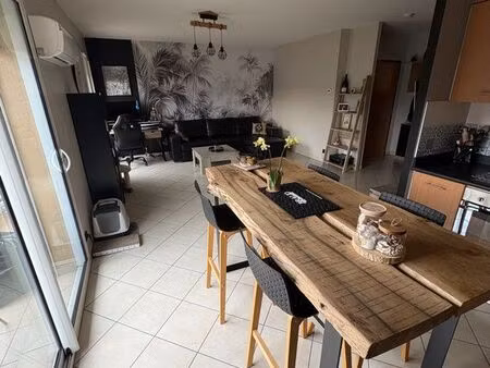 appartement t3 - 69 m² - plein sud - balcon  terrasse et garage double