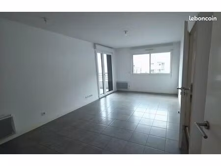 a louer t2 le haillan