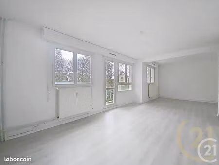 appartement 4 pièces 81 m²