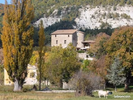 château 8 pièces 201 m²