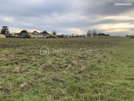 terrain 24 173 m² toulenne