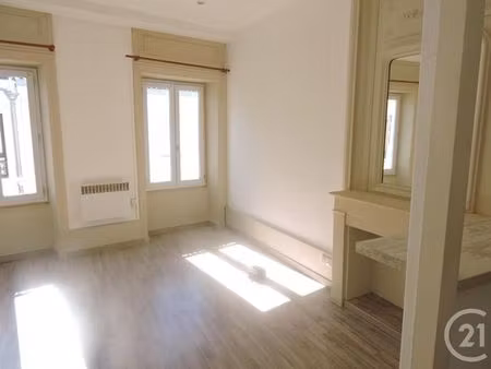 appartement studio à louer - 1 pièce - 28 m2 - la rochelle - 17 - poitou-charentes