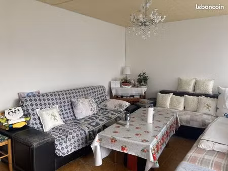 appartement 4 pièces 77 m²