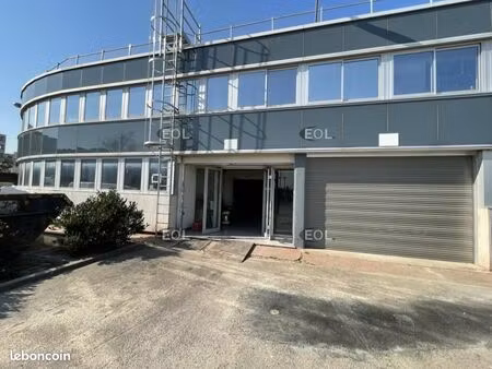 local bureaux 450 m²